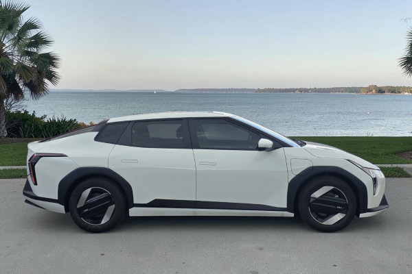 2026 Kia EV4  Air Standard Range Sedan Image 2