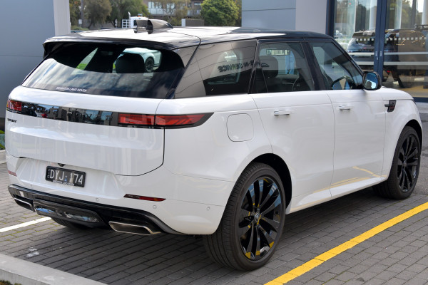 2025 Land Rover Range Rover Sport L461 PHEV P460e Dynamic HSE SUV image 25