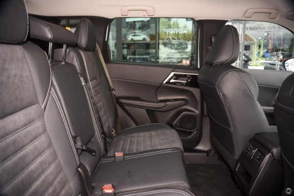 2025 MY24 Mitsubishi Outlander ZM Aspire SUV Image 6