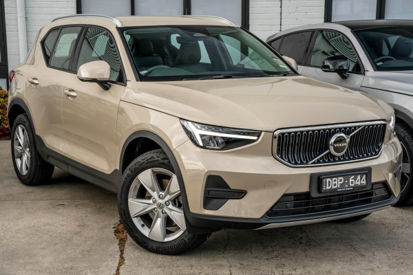 2024 MY25 Volvo XC40  Plus B4 SUV