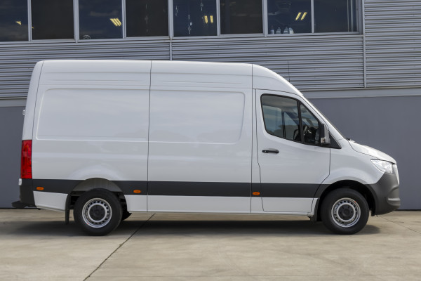 2025 Mercedes-Benz Sprinter VS30 311CDI MWB Van image 2