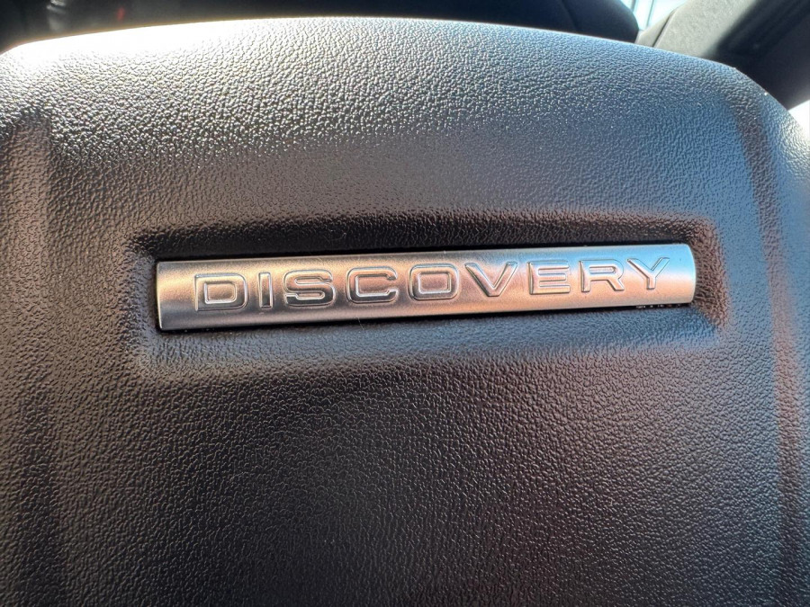 2018 Land Rover Discovery Series 5 HSE Luxury SUV Image 29