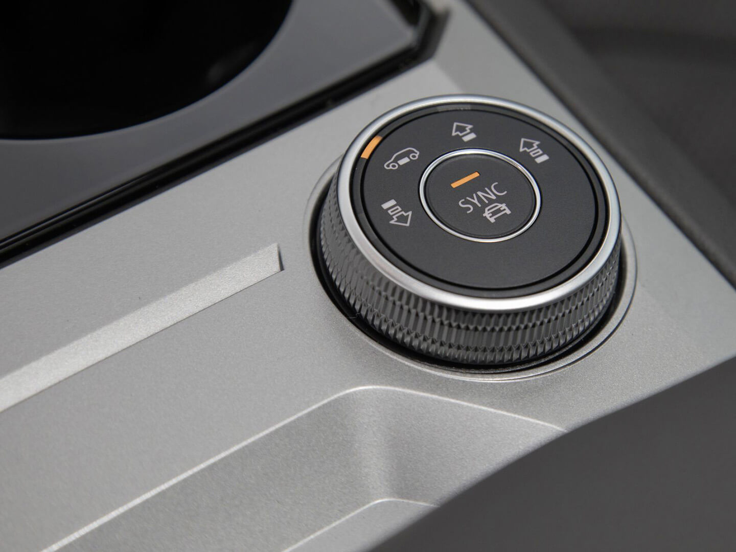 Comfort on any terrain Air suspension Image