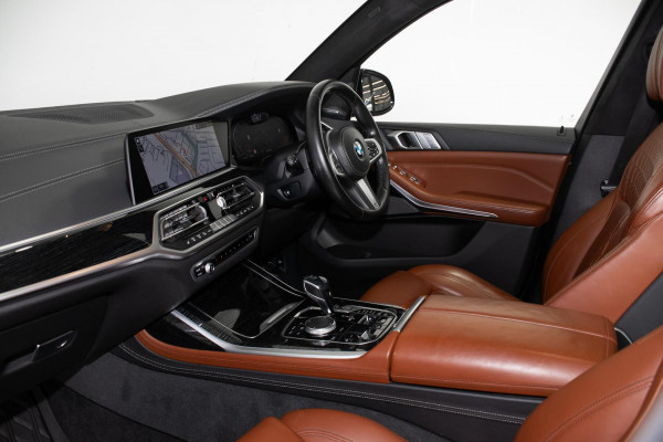 2019 [THIS VEHICLE IS SOLD] image 8