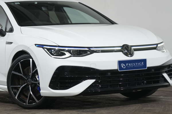 2024 Volkswagen Golf 7 R Hatch Image 2