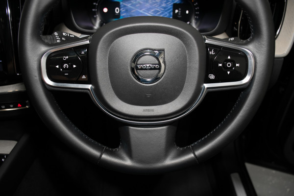 2021 Volvo XC60 UZ B5 Inscription SUV image 17
