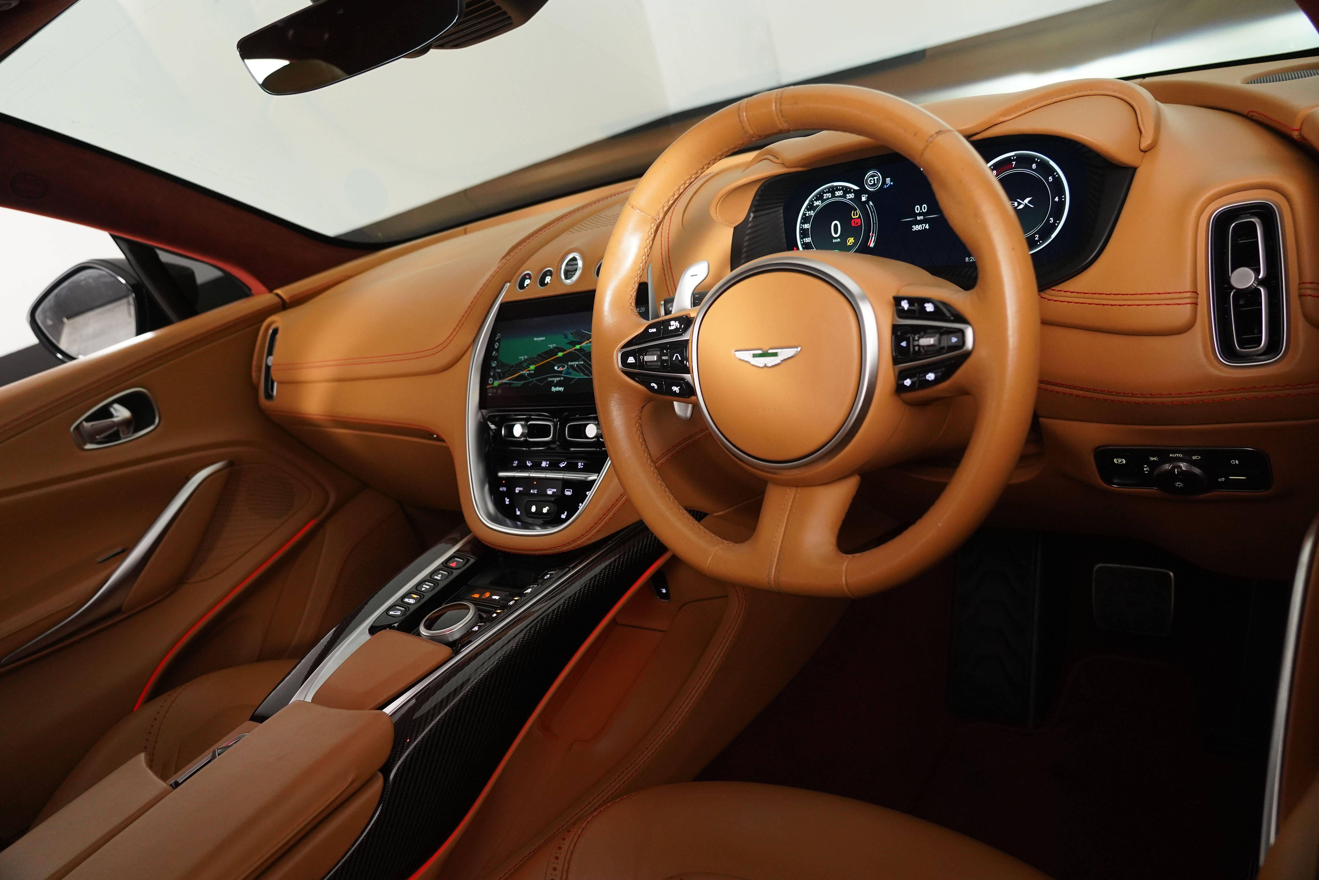 2021 Aston Martin DBX 1913 Edition SUV Image 32