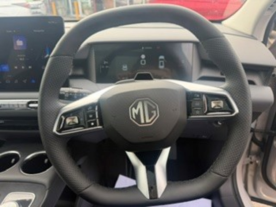2025 MG MGS5 EV ZS3EM Essence 62 SUV Image 10