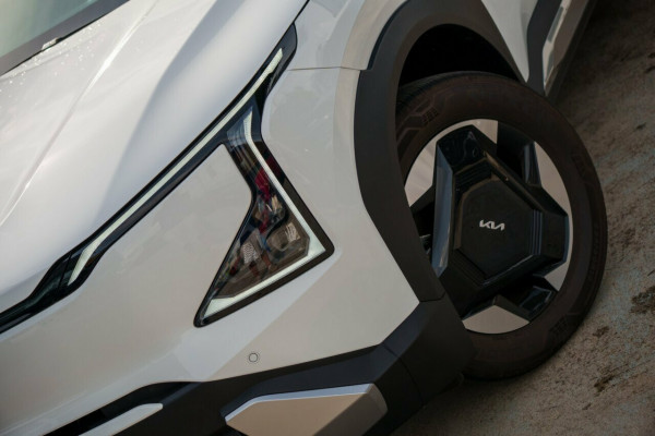 2026 Kia EV5 OVc Air Standard Range SUV Image 6