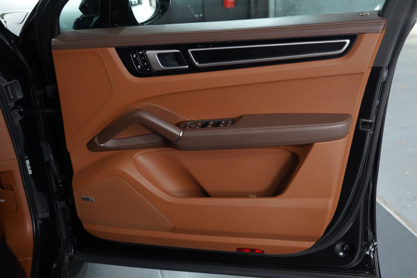 2021 Porsche Cayenne Gts SUV Image 40