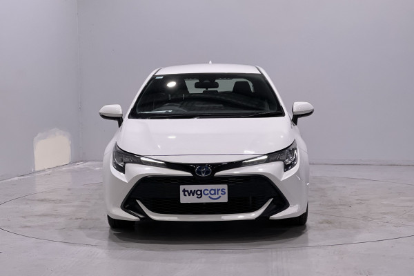 2022 Toyota Corolla ZWE211R ASCENT SPORT Hatch Image 2