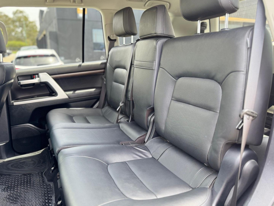 2019 Toyota LandCruiser VDJ200R VX SUV Image 14