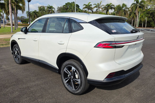2026 MY25 MG HS AS33H Excite Hybrid+ SUV Image 10