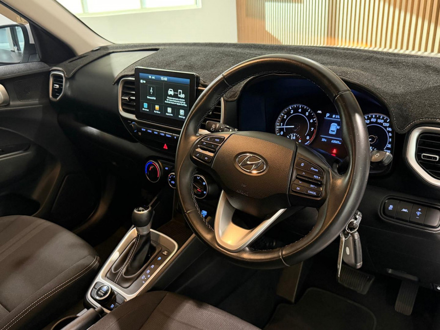 2020 Hyundai Venue QX Active SUV Image 12