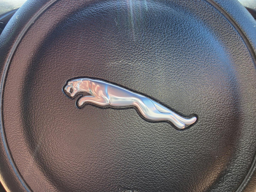 2019 Jaguar E-PACE X540 P200 SE SUV Image 23