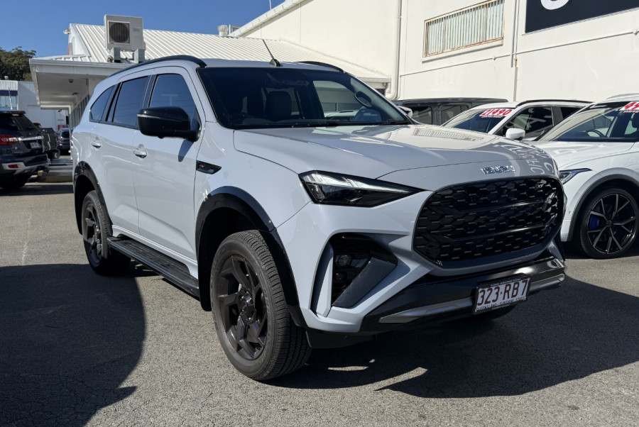 2026 Isuzu MU-X RJ X-TERRAIN SUV Image 3