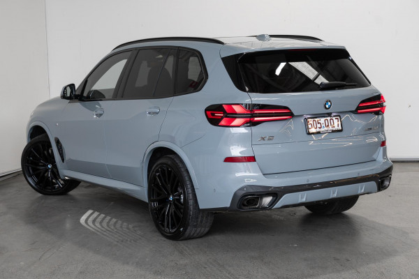 2025 BMW X5 G05 LCI xDrive30d M Sport SUV image 2