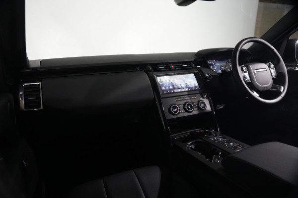 2020 Land Rover Discovery Series 5 Sd6 S SUV Image 12