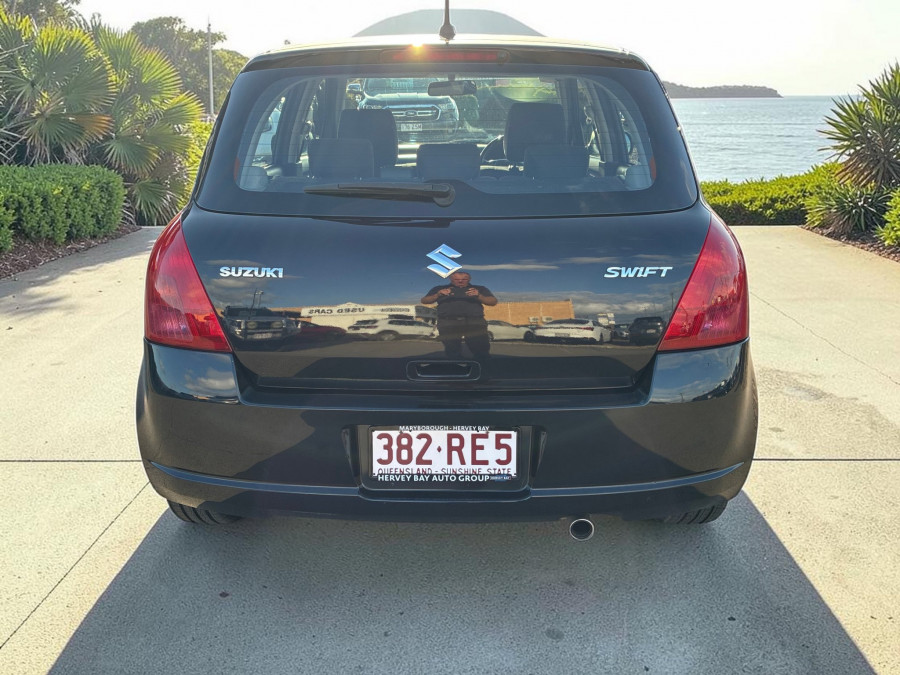 2007 Suzuki Swift RS415 GLX Hatch Image 4