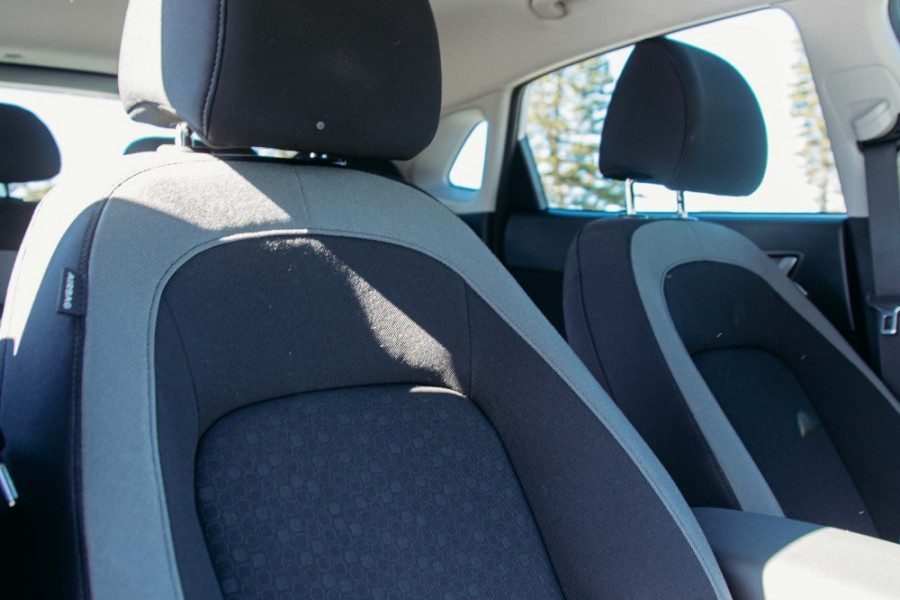 2018 MY19 Hyundai KONA OS.2 Active SUV Image 36