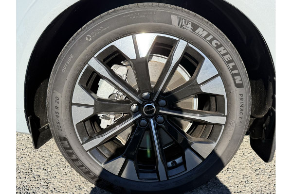2025 MY26 Volvo XC60 UZ Ultra B5 Dark SUV Image 34