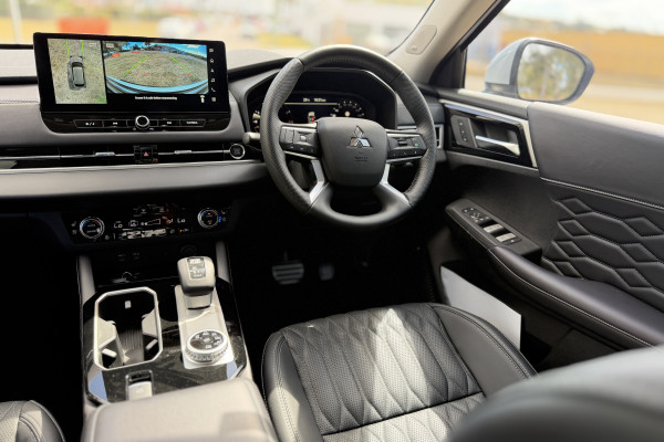 2025 Mitsubishi Outlander ZM Exceed SUV Image 19