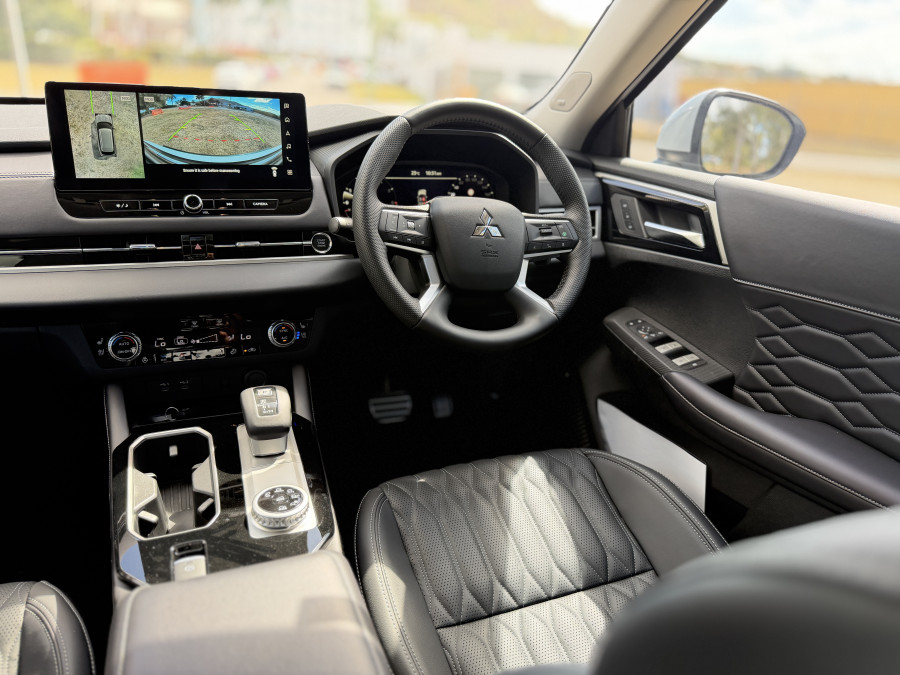 2025 Mitsubishi Outlander ZM Exceed SUV Image 19