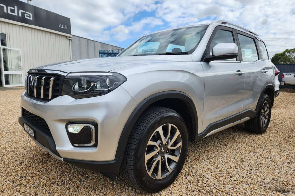 2023 Mahindra Scorpio  Z8 SUV