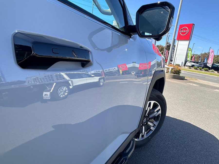 2025 LDV Terron 9 EKK1C Evolve Ute Image 13