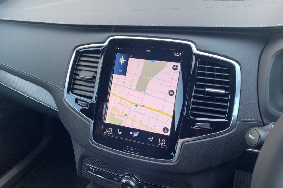 2020 Volvo XC90 L Series D5 R-Design Suv Image 11