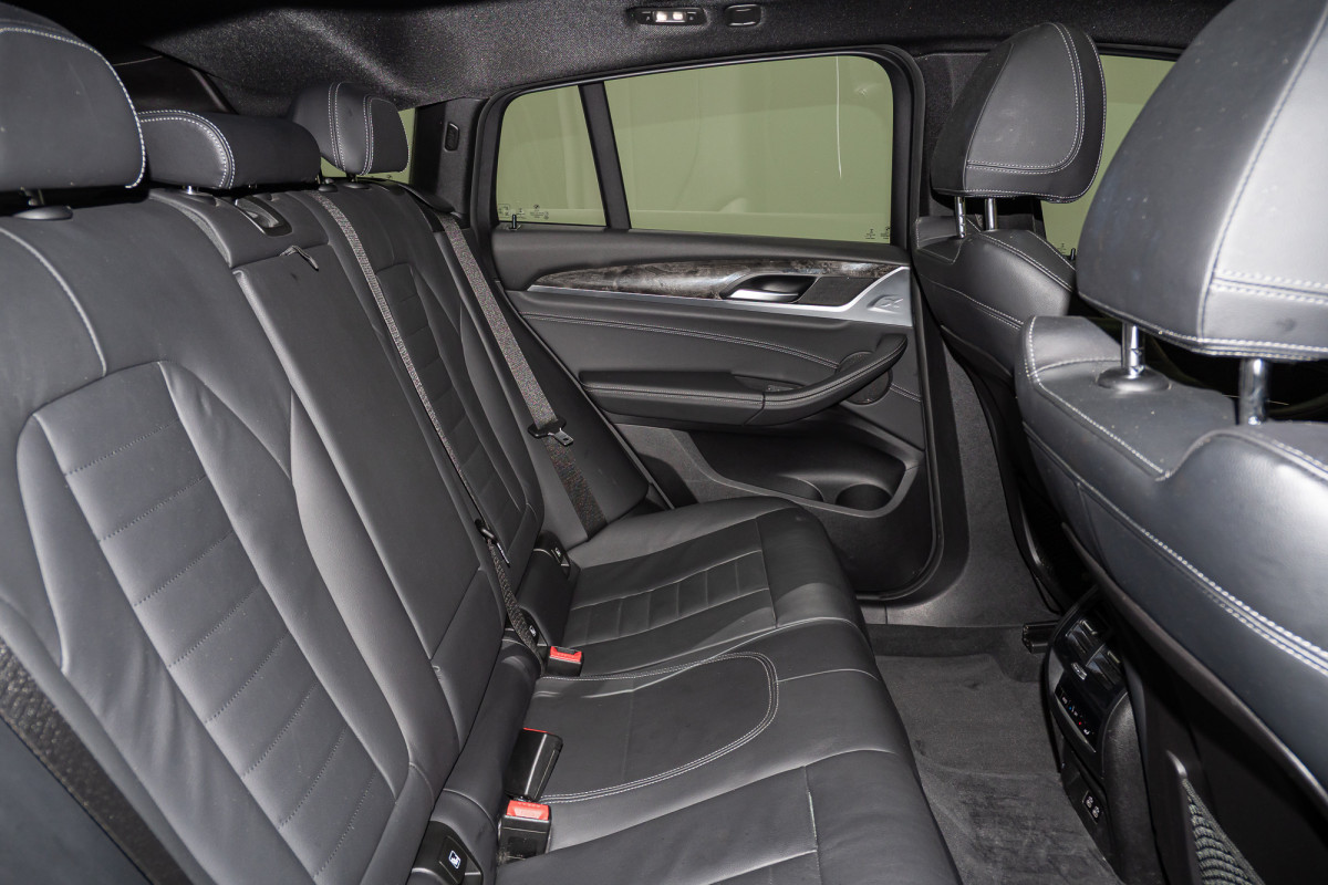 2020 BMW X4 Xdrive30i M Sport Coupe Image 3