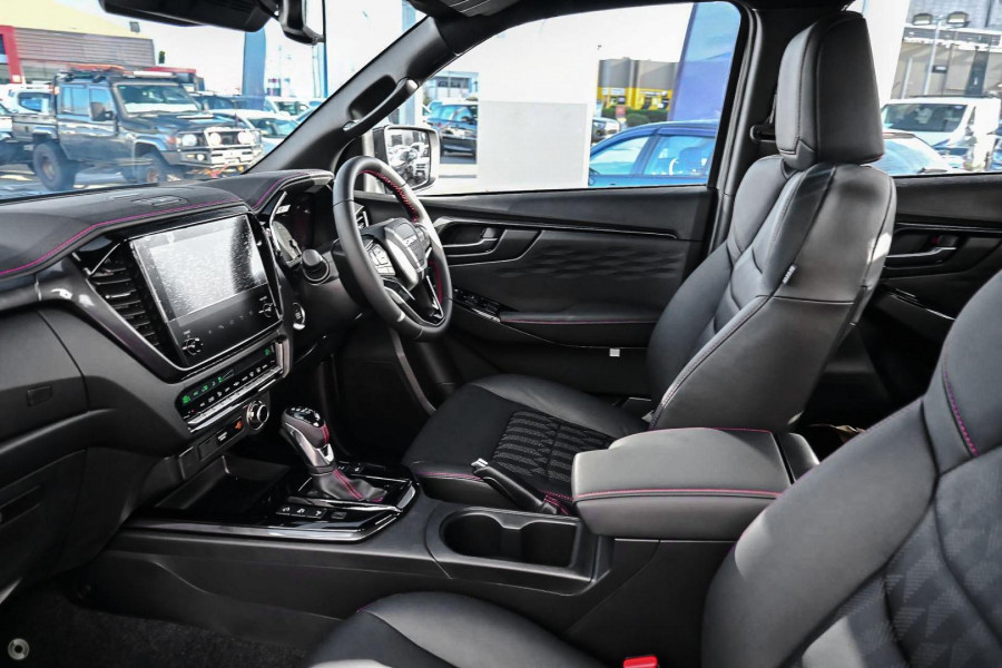2025 MY24 Isuzu D-MAX  X-TERRAIN Ute Image 9
