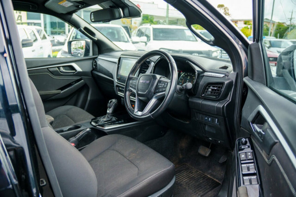2025 MY24 Isuzu D-MAX RG LS-U Cab Chassis Image 16