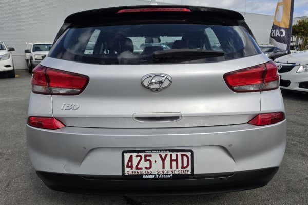 2018 Hyundai i30 PD Active Hatch Image 8