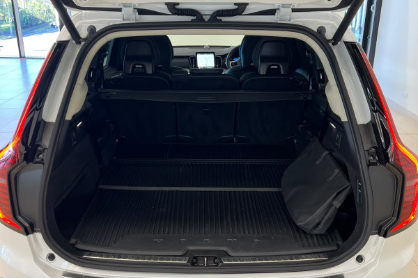 2025 MY26 Volvo XC90 L Series Ultra T8 Plug-in Hybrid Dark SUV