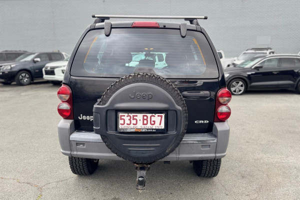 2005 Jeep Cherokee KJ Sport SUV Image 9