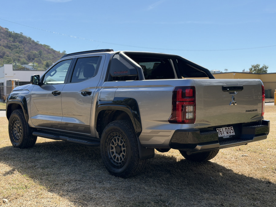 2026 Mitsubishi Triton MV Raider Ute Image 4