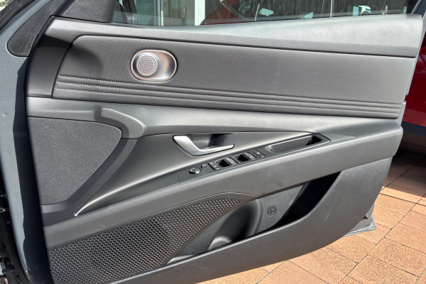 2025 Hyundai i30 CN7.V2  Sedan Image 19