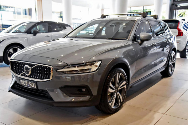 2023 MY24 Volvo V60 Cross Country  Ultimate B5 Bright Wagon