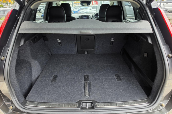 2018 MY19 Volvo XC40 XZ T4 Inscription SUV Image 23