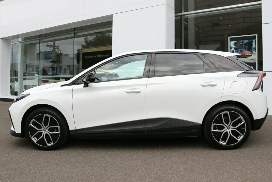 2024 MG MG4 MEH32 Essence 64 Hatch Image 16