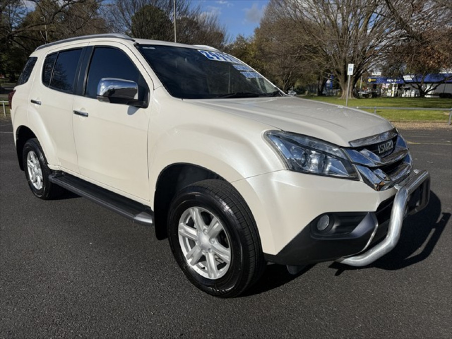 2016 MY15.5 Isuzu MU-X LS-T SUV Image 1