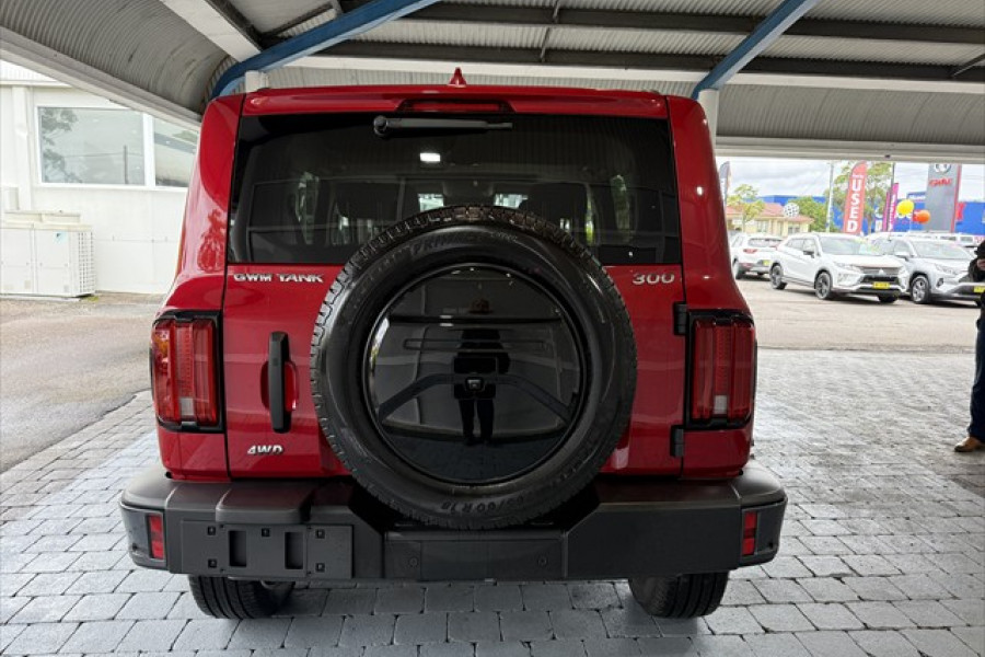 2025 GWM Tank 300 P01 Ultra Hybrid SUV Image 8