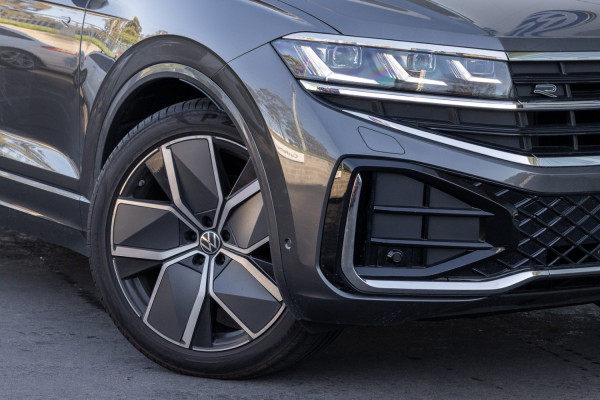 2025 MY26 Volkswagen Touareg RC 210TDI R-Line SUV Image 7