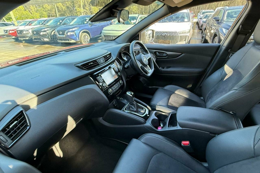 2021 MY0  Nissan QASHQAI J11 Series 3 Midnight Edition SUV Image 21