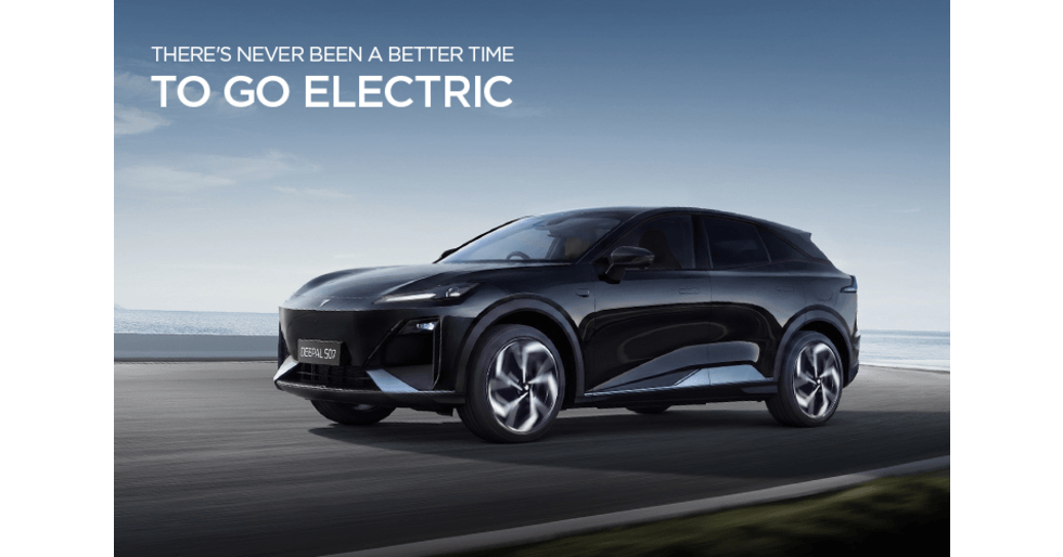 ALL-ELECTRIC DEEPAL S07 WITH 20