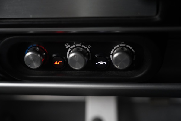 2019 Lotus Elise Sport 220 Convertible Image 32