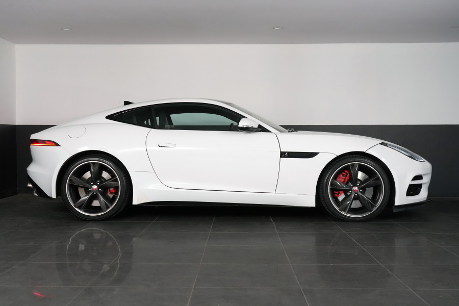 2018 Jaguar F-TYPE R 5.0 SC V8 Coupe Image 4