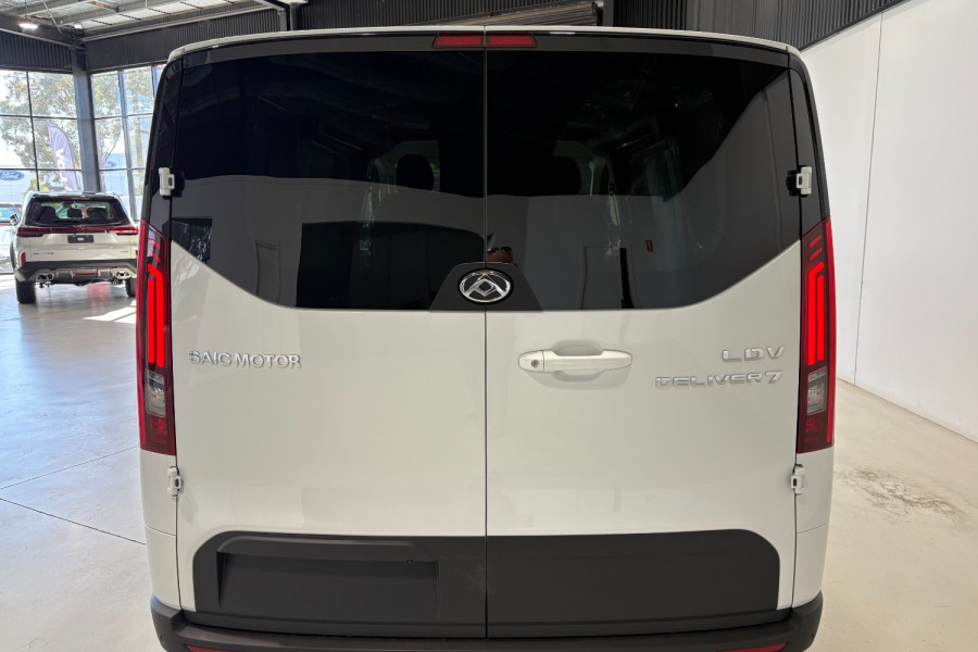 2024 LDV Deliver 7   Van Image 6
