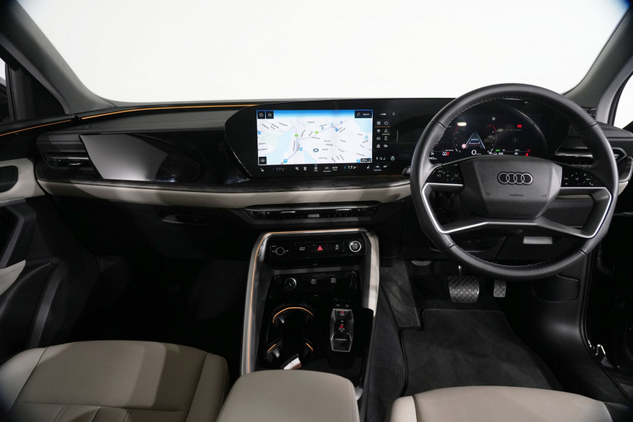 2025 Audi Q5 FY 55 TFSI e S Line SUV Image 14
